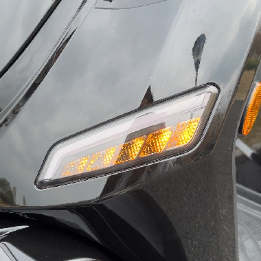 Turn Signal on Both Sides