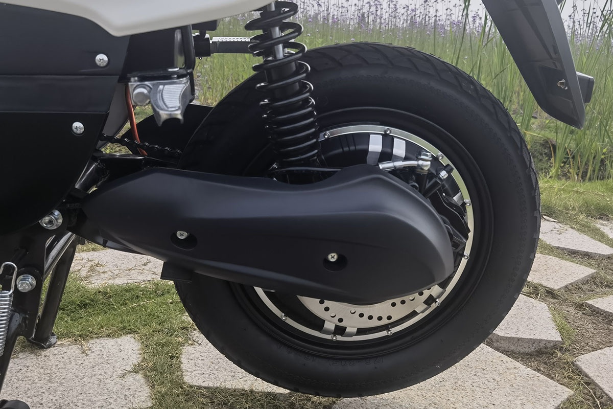 Is a full-disc motor better or a half-disc motor for scooter.png