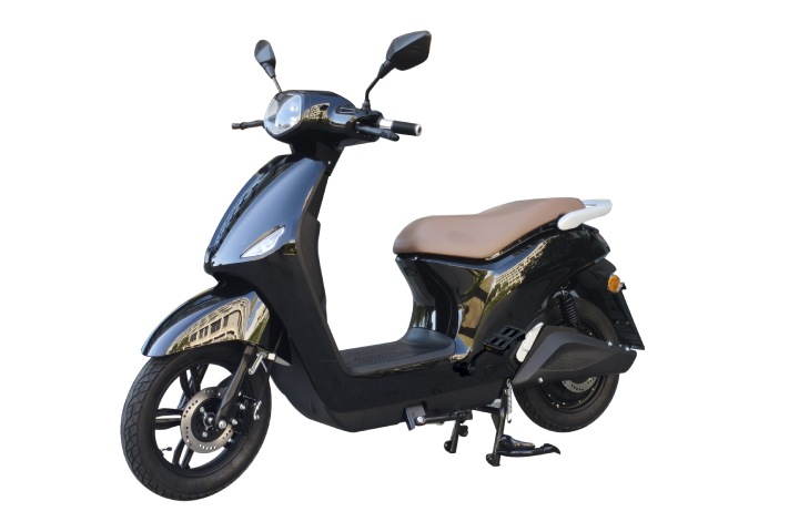 Electric scooter with pedals