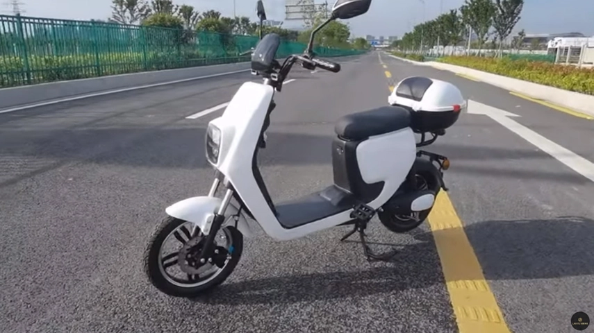 Scooter elétrico assistido com pedal mais vendido de 2021 para deslocamento